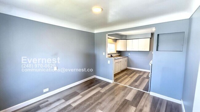 Photo - 22024 Mac Arthur Blvd