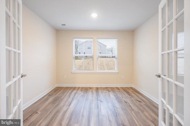 923 Magnolia Ln