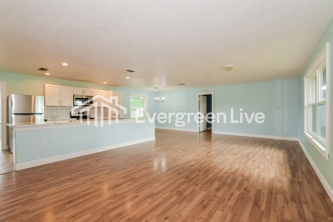 Photo - 936 Abigail Drive