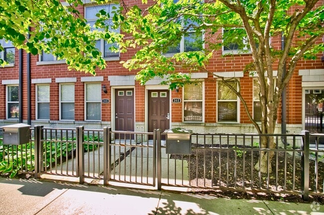 Building Photo - 353 E Eastgate Pl Rental