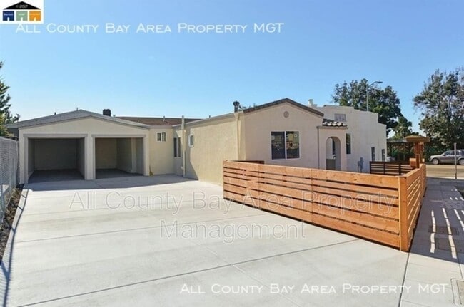 2462 Taylor Ave Unit B