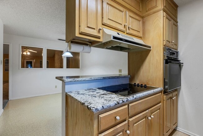 Photo - 3712 Monclair Ave