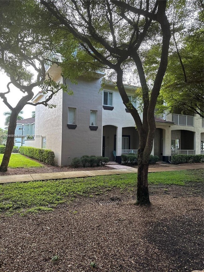 Photo - 1953 SE 24th Ave Townhome