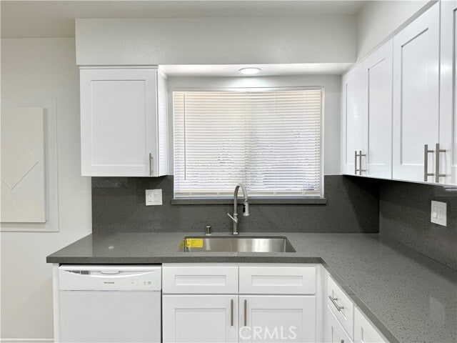 Photo - 28880 Amersfoot Way