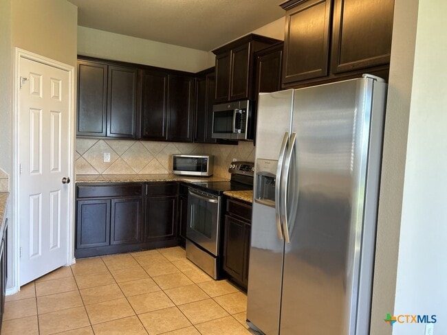 Photo - 3406 Cricklewood Drive