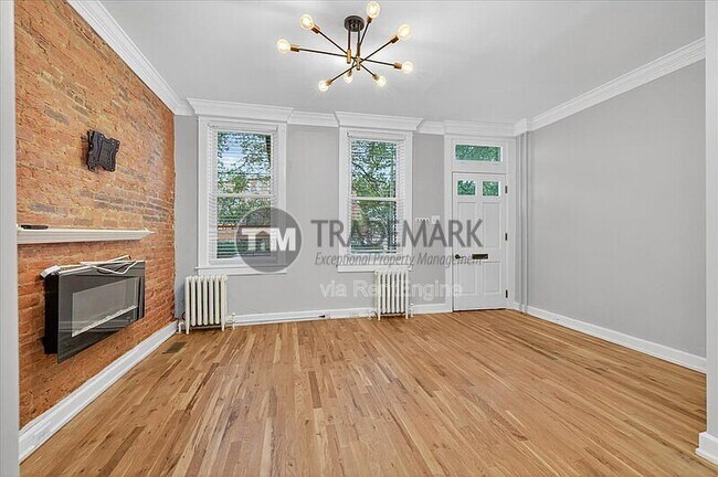 Photo - 255 New Holland Ave