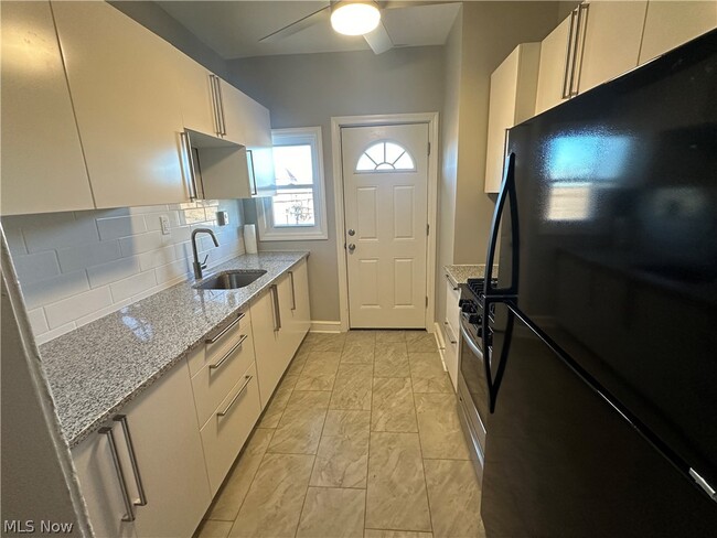 Photo - 3074 W 25th St Unidad 5