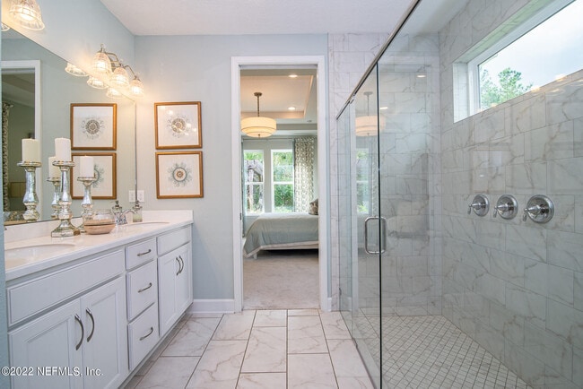 Photo - 118 Pioneer Village Dr