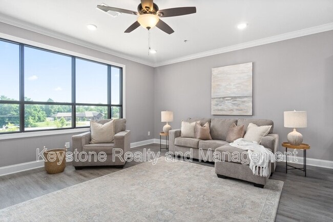 Photo - 138 Center Pointe Dr