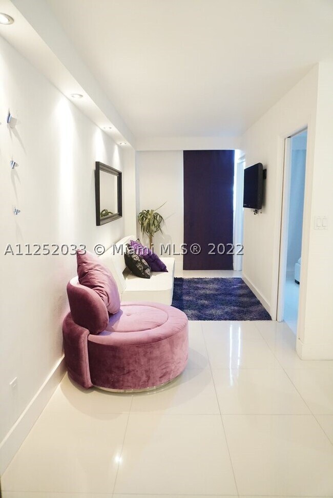 Photo - 5161 Collins Ave Unit 309
