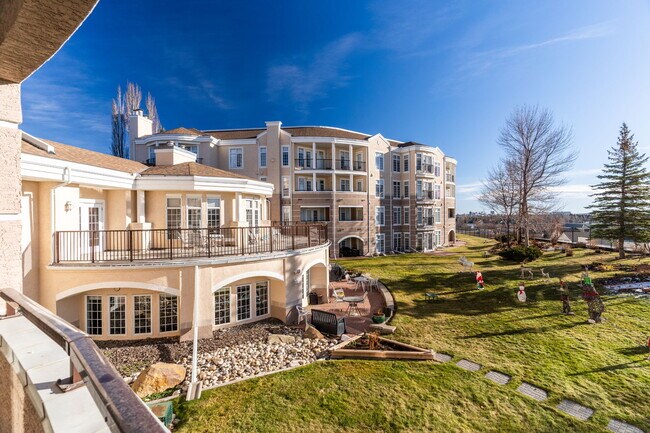 Photo - 5201-5201 Dalhousie Dr NW