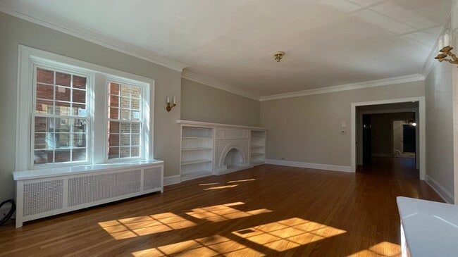 Photo - 2734 W Winnemac Ave Unit Apt 2