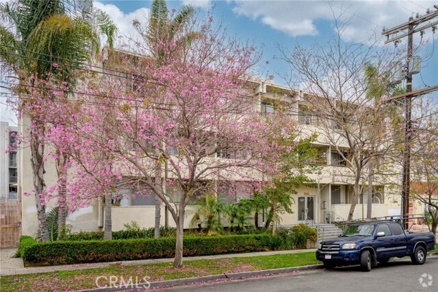 Building Photo - 1422 N Curson Ave Unit 3 Rental