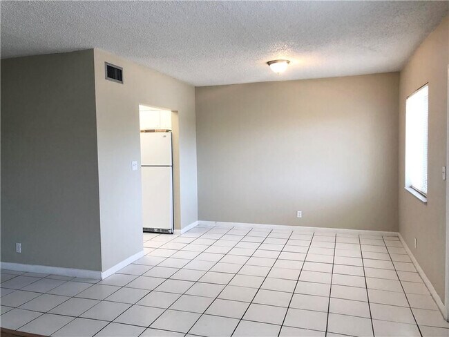 Photo - 1400 NE 54th St Unit 203