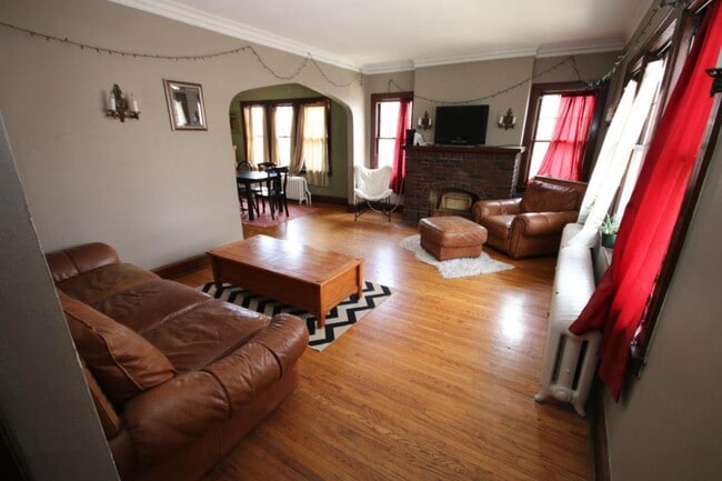 Photo - 2078 St Clair Ave House