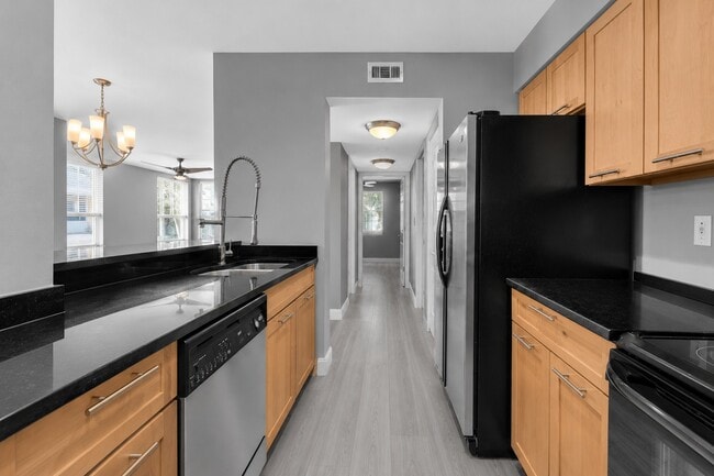 Photo - 2881 N Oakland Forest Dr