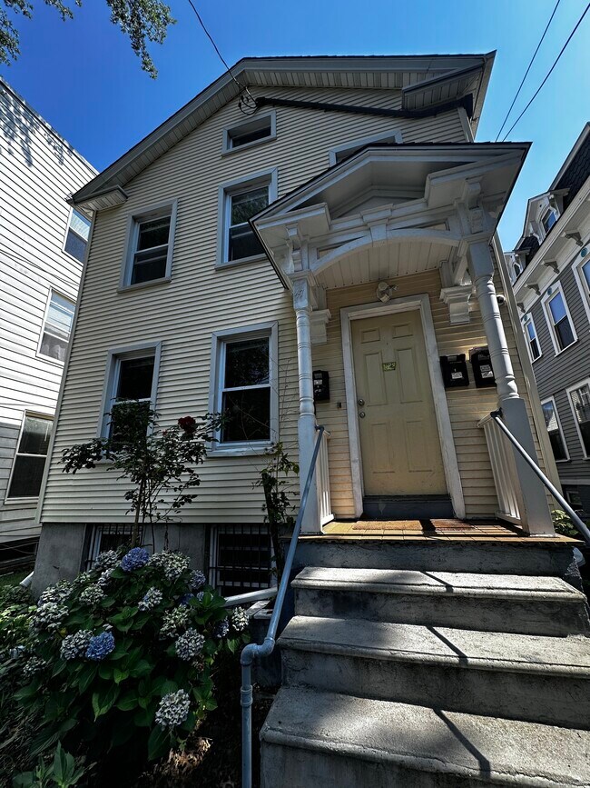 Photo - 47 Edwards St Unit 2