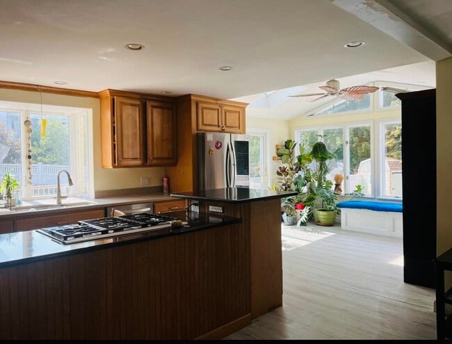 Photo - 16 Wheeler Ln