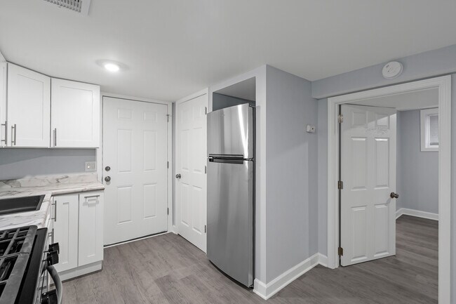 Photo - 5620 N Marmora Ave Unit G