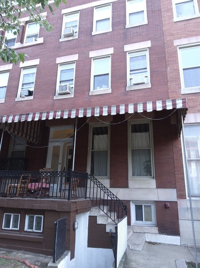 3040 St Paul St Unidad BF