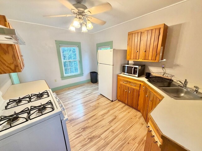 Photo - 30 Sherman St Unit 2