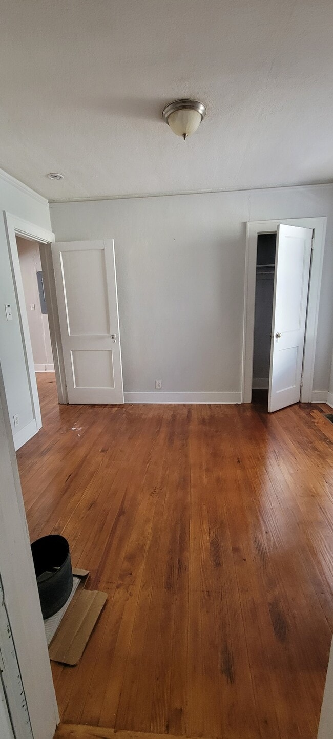 Photo - 2653 Harvey Ave