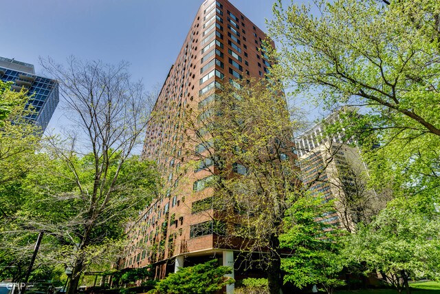 Photo - 3100 N Lake Shore Dr Unidad 913 Rental