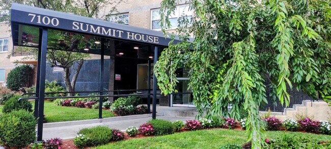 7100 JFK Blvd E Unit 12L