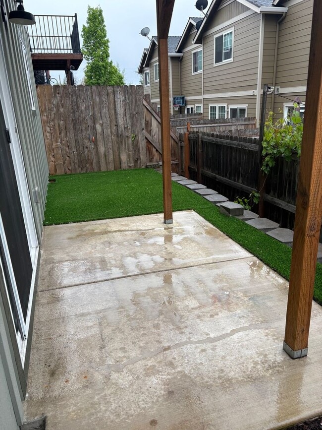 Building Photo - 7851 28th St Unit 7851 28th St #B