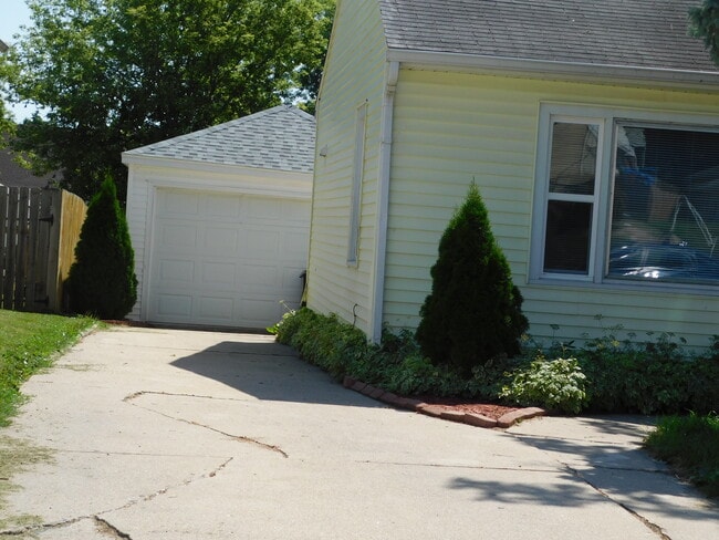Photo - 429 N Trunck Ave