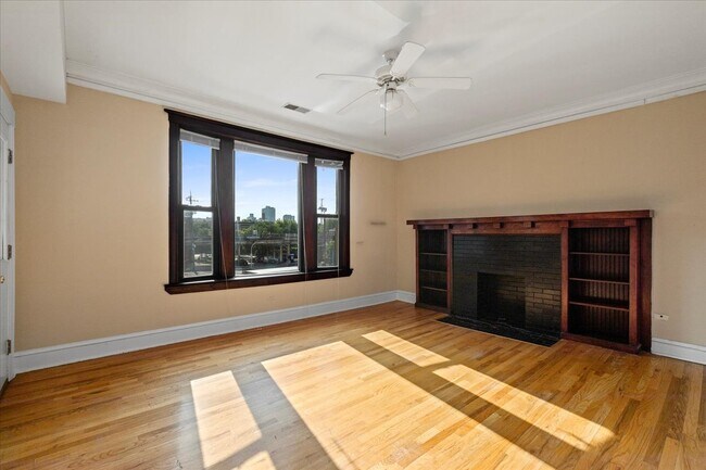 Photo - 3706 N Sheffield Ave Unit 3