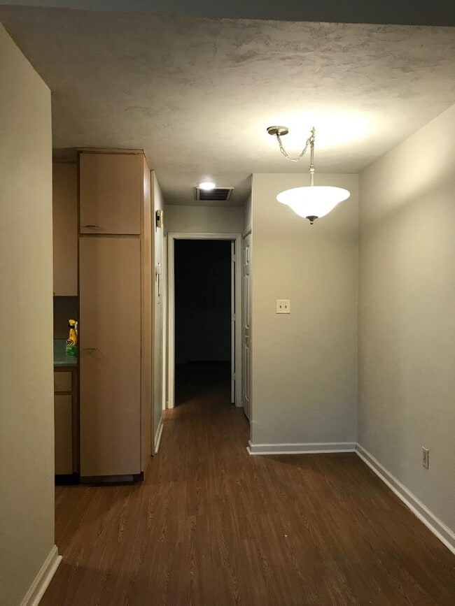 Photo - 3086 Mission Rd