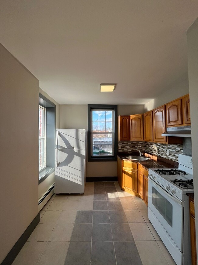 Photo - 50 Atlantic St Unit 4