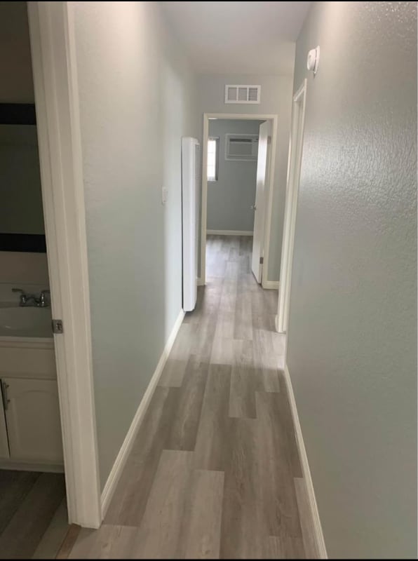 Photo - 8014 Woodman Ave Unidad 17