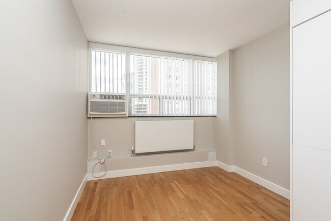 730 St Clarens Ave Unit 601