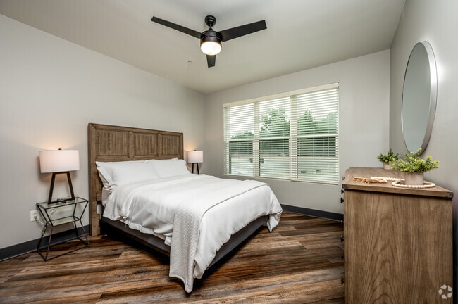 2BR, 2BA - 1,316SF - Primary Bedroom