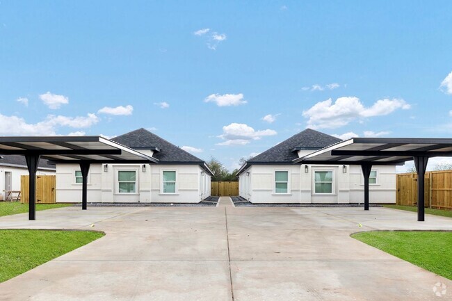 Building Photo - 705 Olivarez St Rental