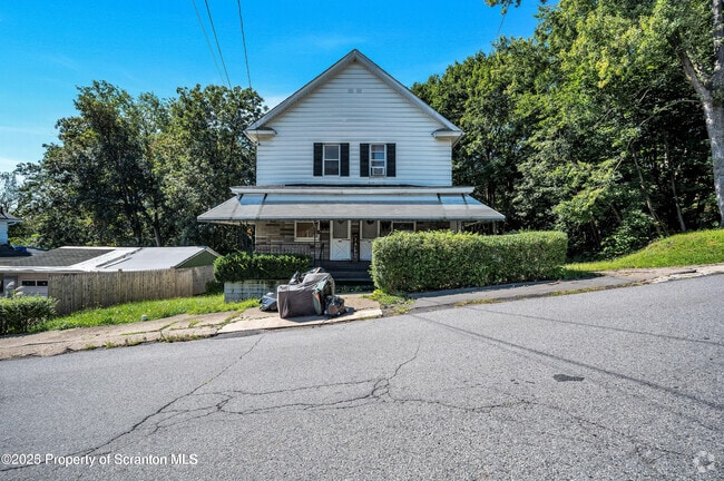 Building Photo - 1307 Wood St Rental