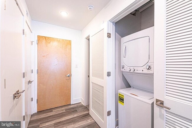 Photo - 1245 Ridge Ave Unit 102