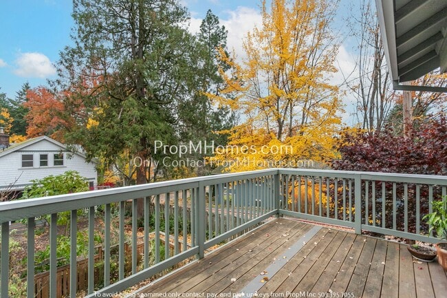 Photo - 1240 SW Cheltenham St