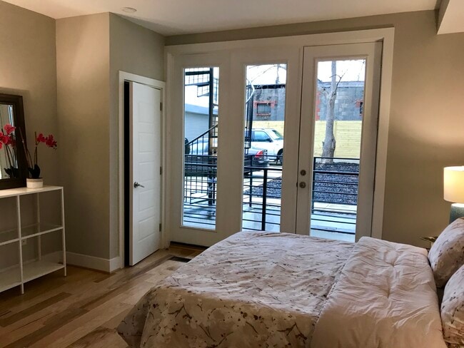 Photo - 614 I St NE Unit #2