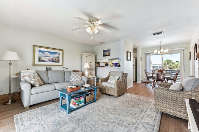 Photo - 1032 N Fletcher Ave Unidad SI ID1545987P