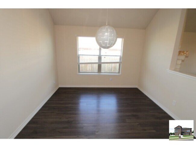 Photo - 2517 Nolan Creek St