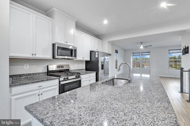 Photo - 14737 Earl Mitchell Ave