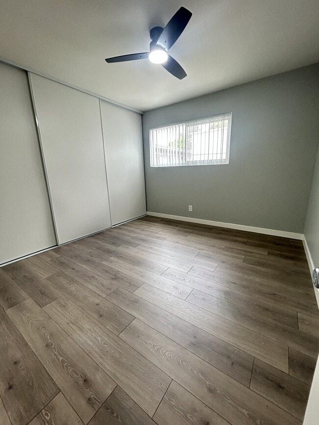 8821 Owensmouth Ave Unit 9