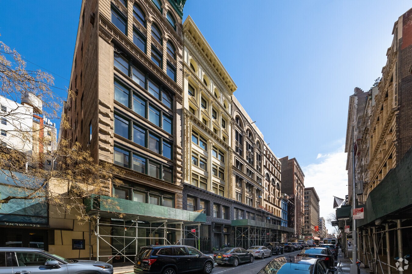 Photo - 37 E 12th St