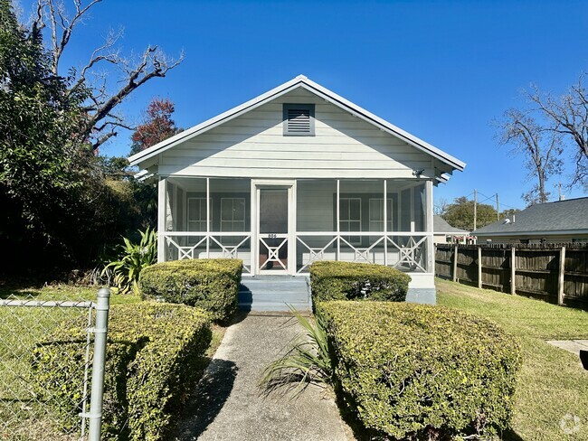 Building Photo - 806 W Georgia St Rental