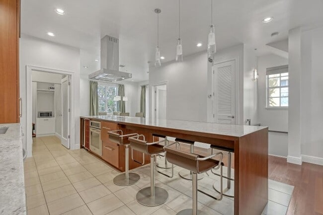 Photo - 72 SE 6th Ave