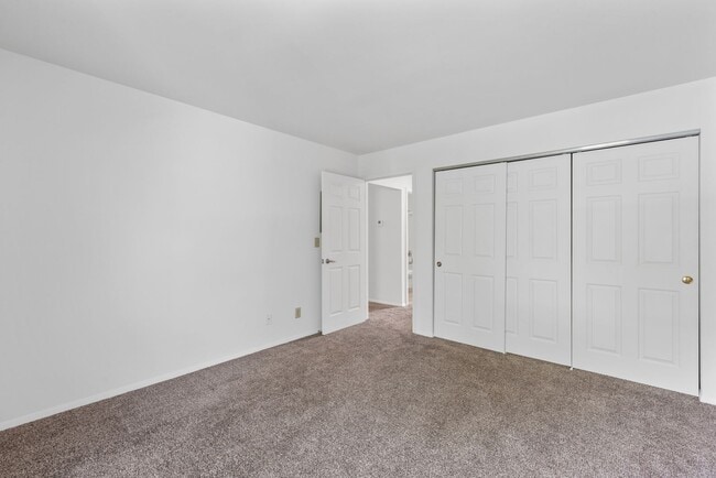 Photo - 14824 W Hidden Creek Ct