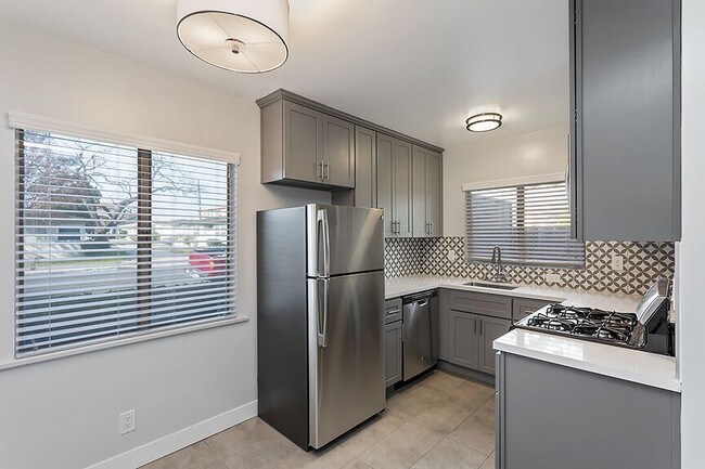 Photo - Temple Gardens Apartments